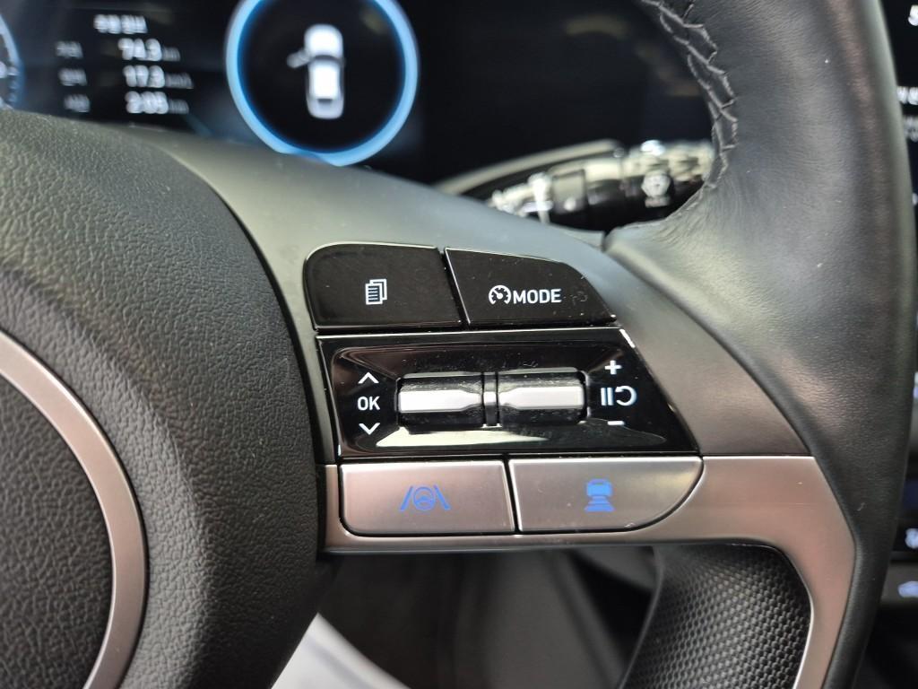 HYUNDAI Avante - Vista 8