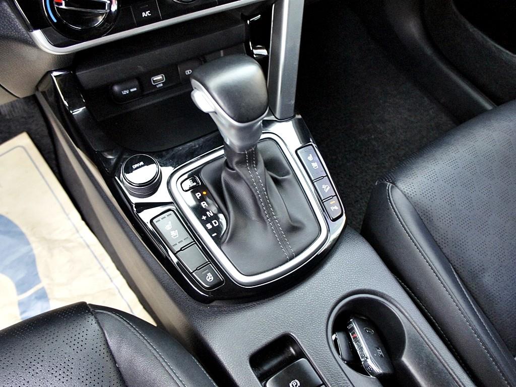 KIA Seltos 2021 Gris - Importación desde Corea - HF Imports Iquique - Foto 11