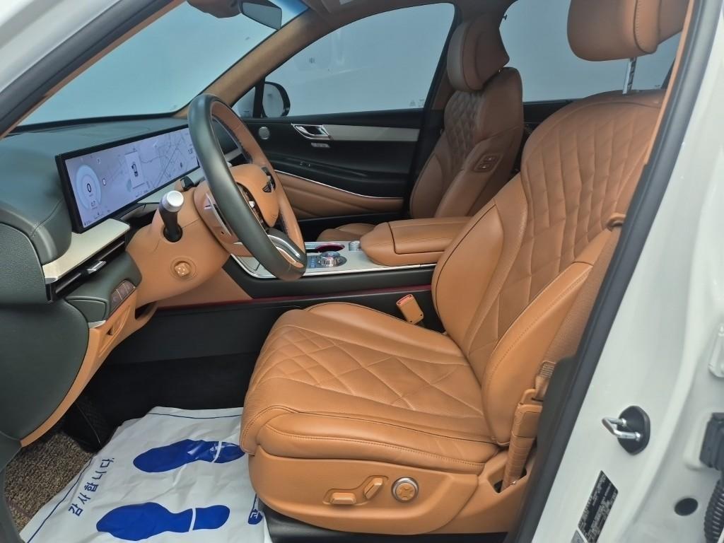 Genesis GV80 - Vista 11