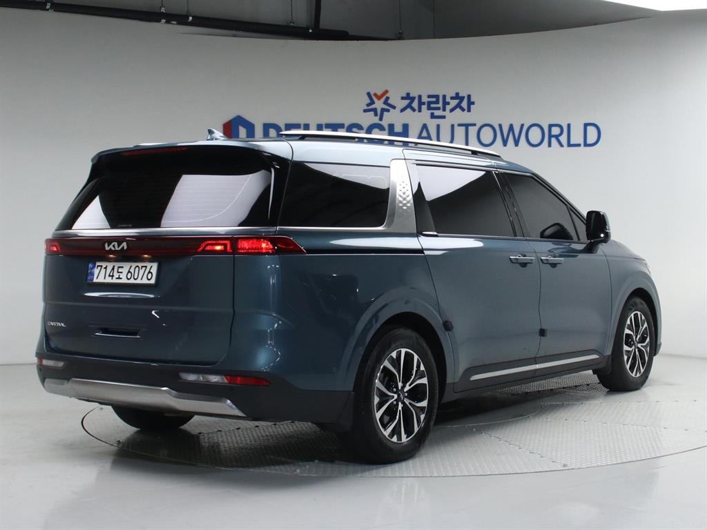 KIA Carnival - Vista 2