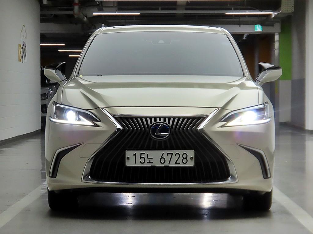 Lexus ES 2019 Gold color - Importación desde Corea - HF Imports Iquique - Foto 1