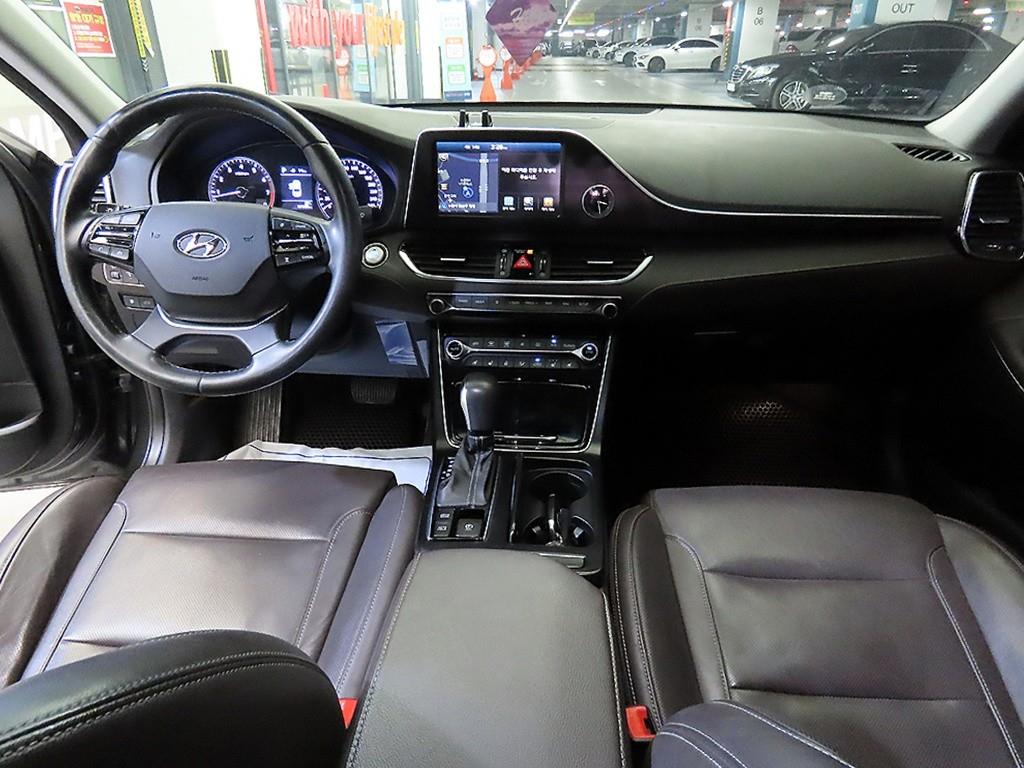 HYUNDAI Grandeur - Vista 10