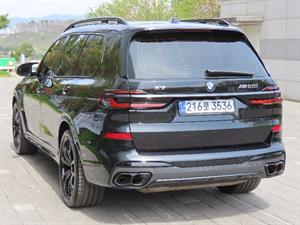 BMW X7 - Vista 8