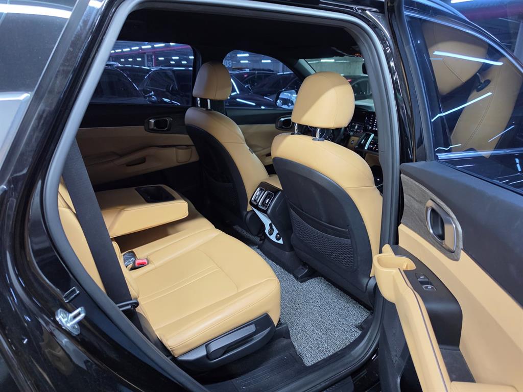 KIA Sorento - Vista 8