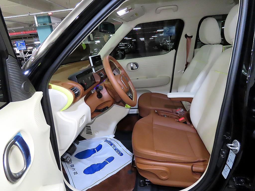 HYUNDAI Casper - Vista 6