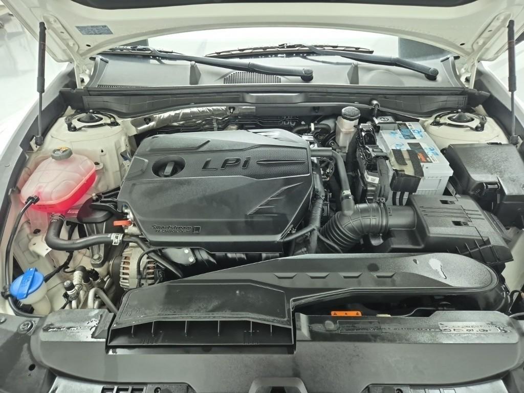 HYUNDAI Sonata - Vista 5