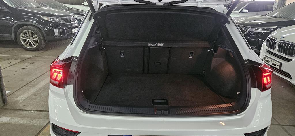 Volkswagen T-Roc - Vista 5