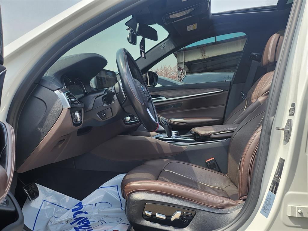 BMW 5 Series - Vista 7