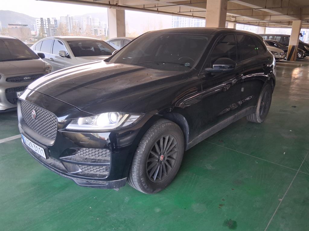 Jaguar F-PACE - Vista 2