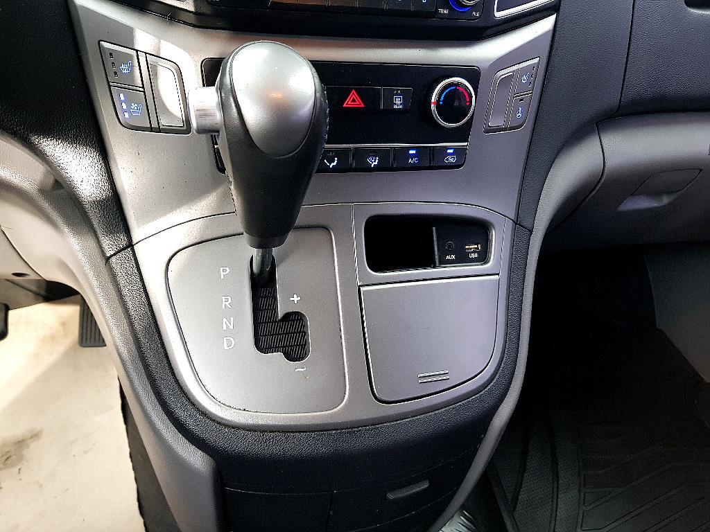 HYUNDAI Starex 2018 Negro - Importación desde Corea - HF Imports Iquique - Foto 13