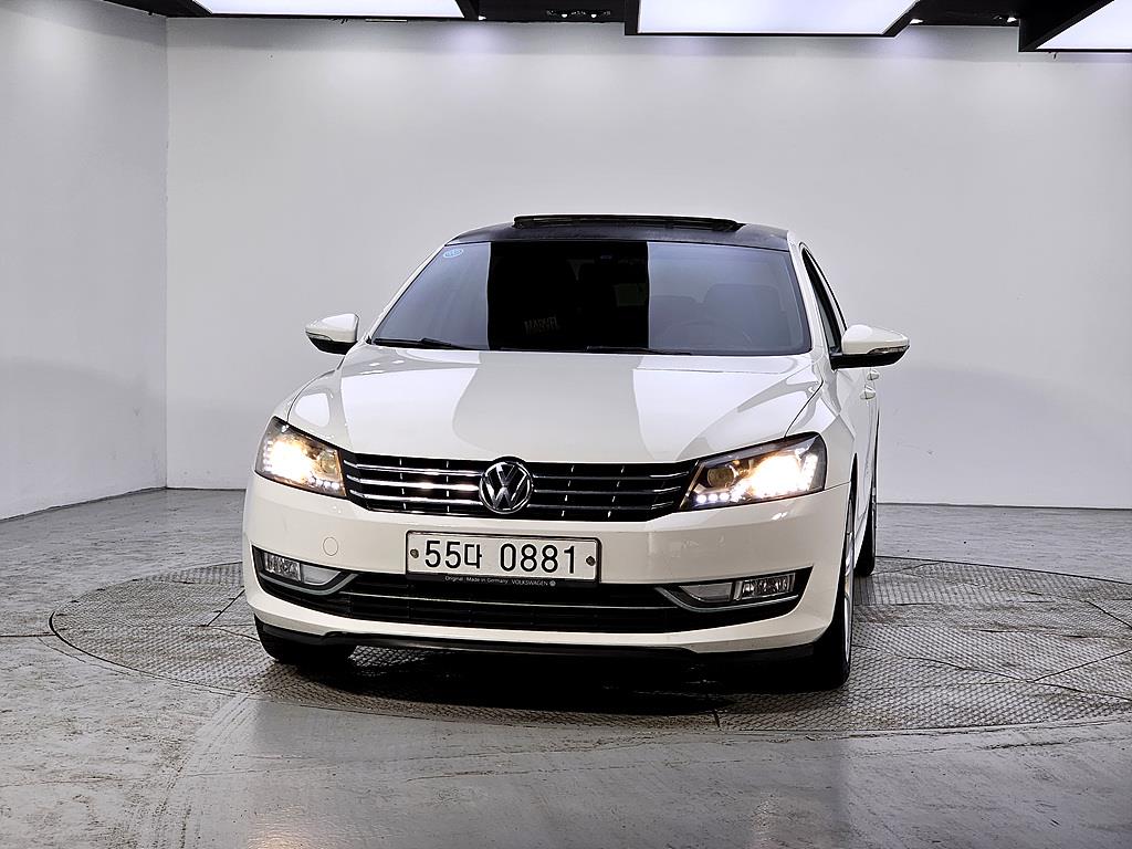 Volkswagen Passat - Vista 2