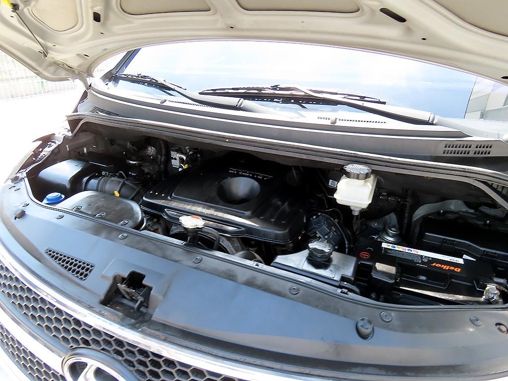 HYUNDAI Starex 2015 Plateado - Importación desde Corea - HF Imports Iquique - Foto 19