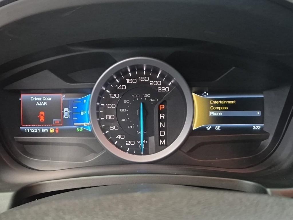 Ford Explorer - Vista 6