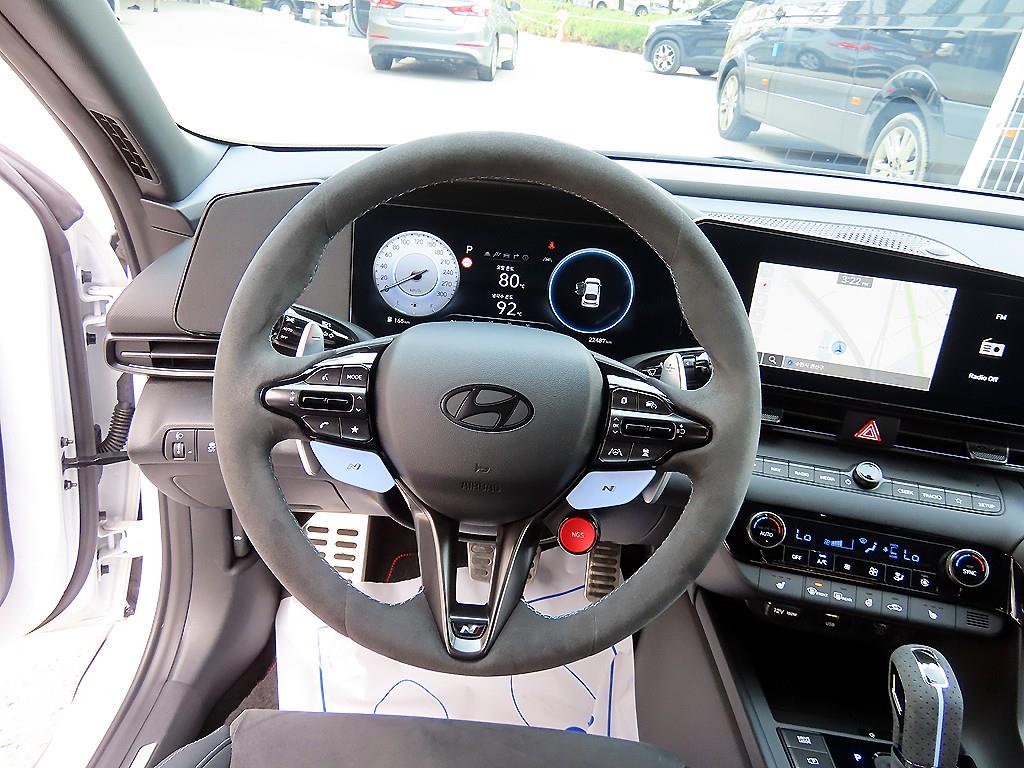 HYUNDAI Avante - Vista 8