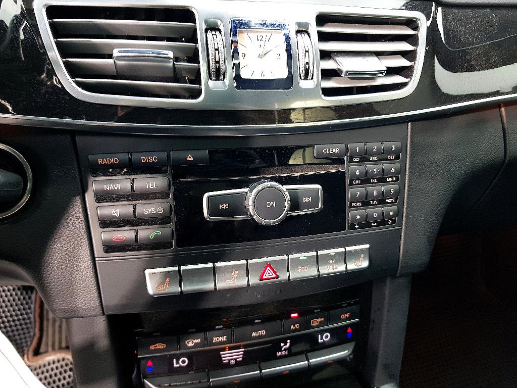 Mercedes Benz E class - Vista 12