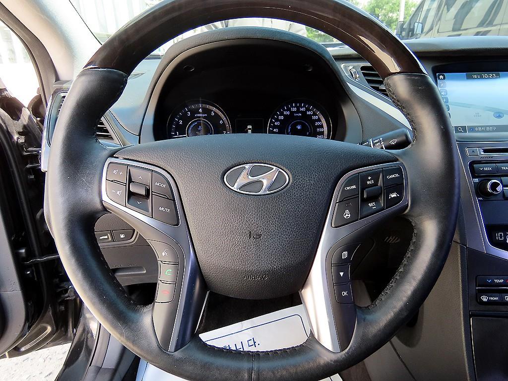 HYUNDAI Grandeur - Vista 8