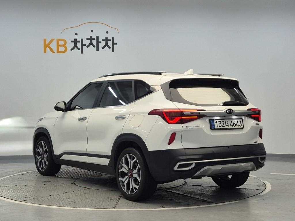 KIA Seltos - Vista 2