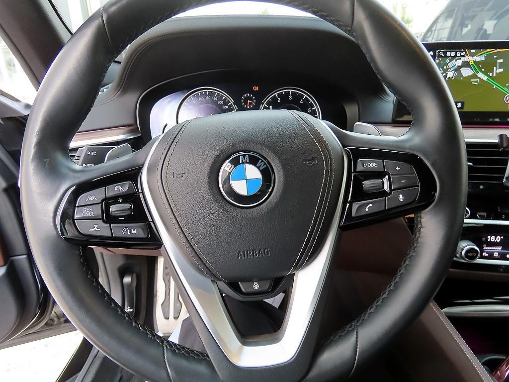 BMW 5 Series - Vista 8