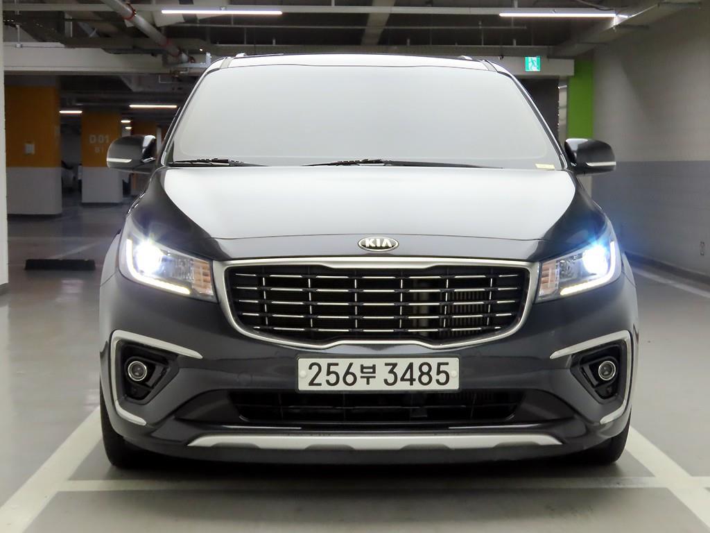 KIA Carnival 2019 Gris - Importación desde Corea - HF Imports Iquique - Foto 1