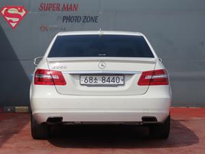 Mercedes Benz E class - Vista 8