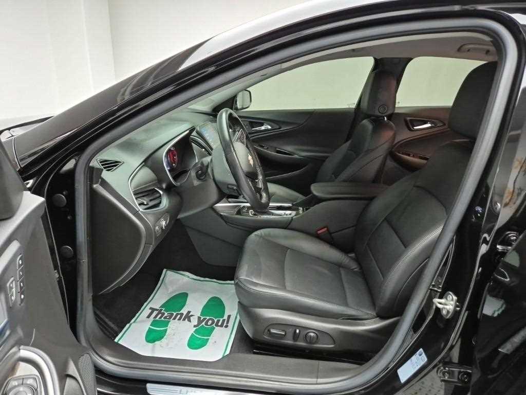 Chevrolet Malibu - Vista 11