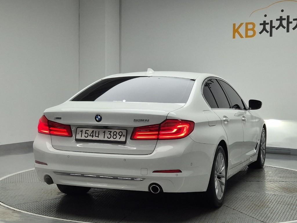 BMW 5 Series - Vista 3