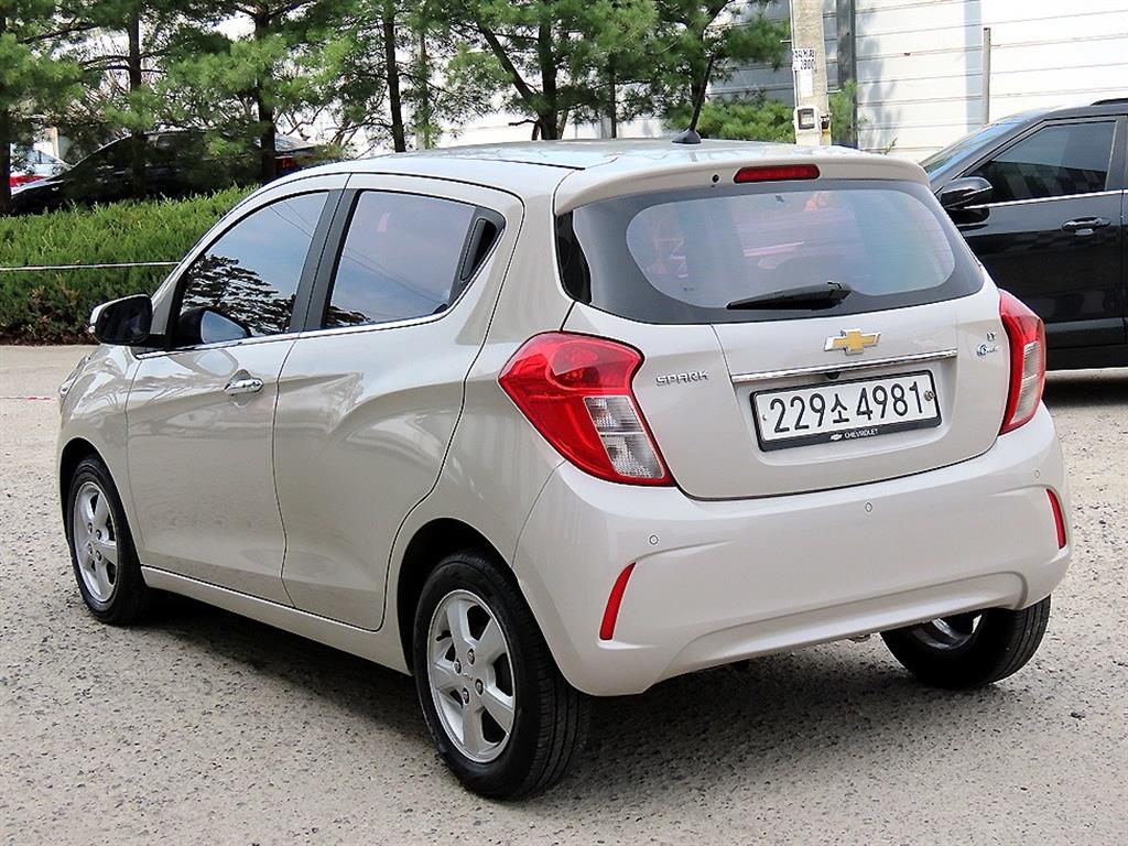 Chevrolet Spark - Vista 3