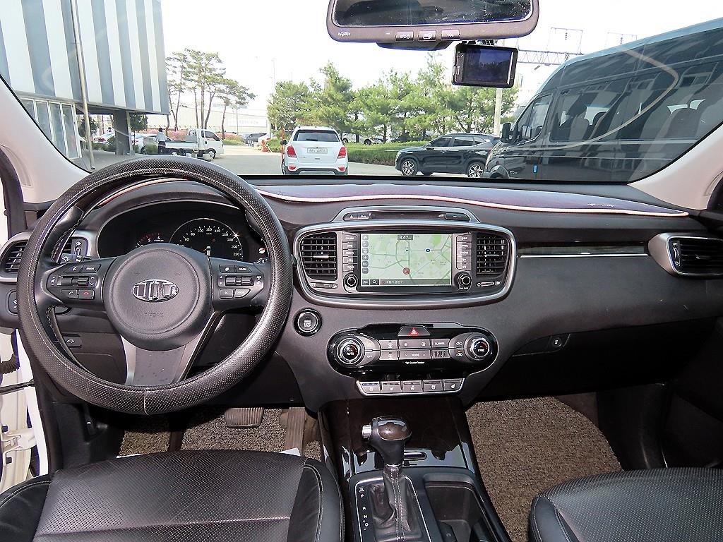 KIA Sorento - Vista 7