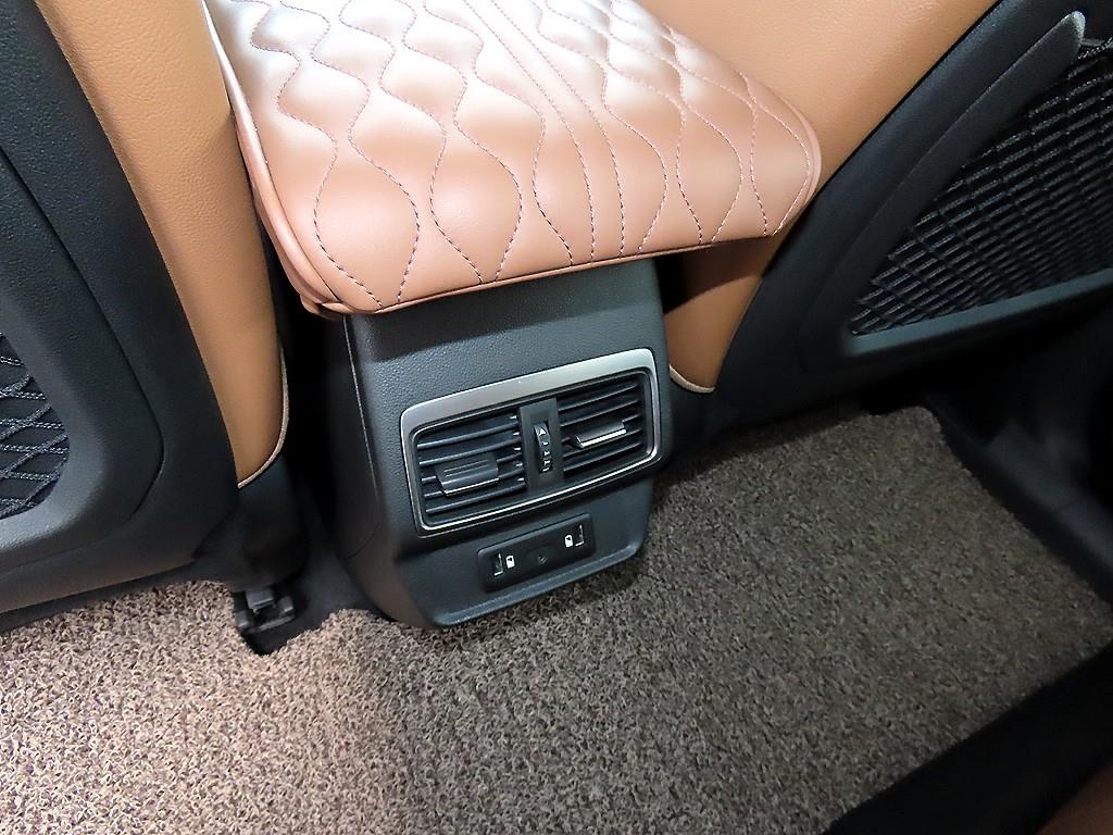 SAMSUNG QM6 2022 Blanco - Importación desde Corea - HF Imports Iquique - Foto 16