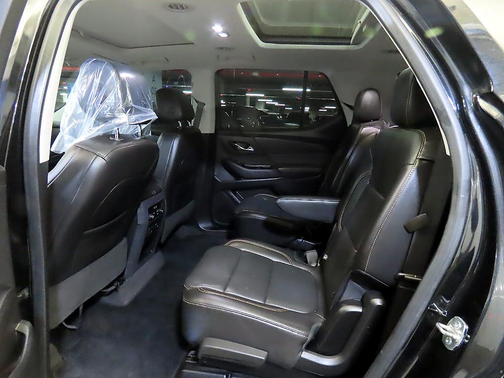 Chevrolet Travers - Vista 7