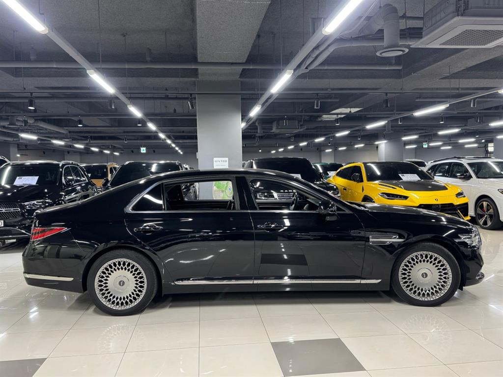 Genesis G90 - Vista 2