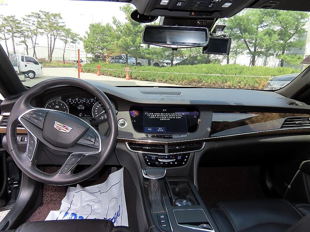 Cadillac CT6 - Vista 7