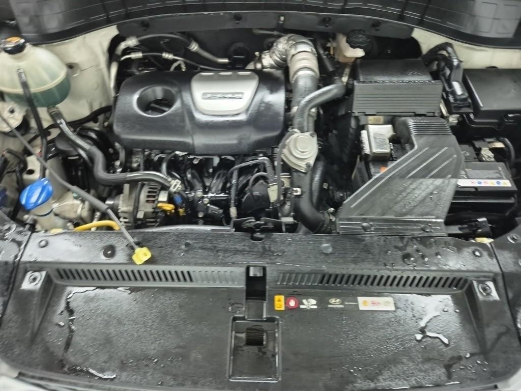 HYUNDAI Tucson - Vista 5