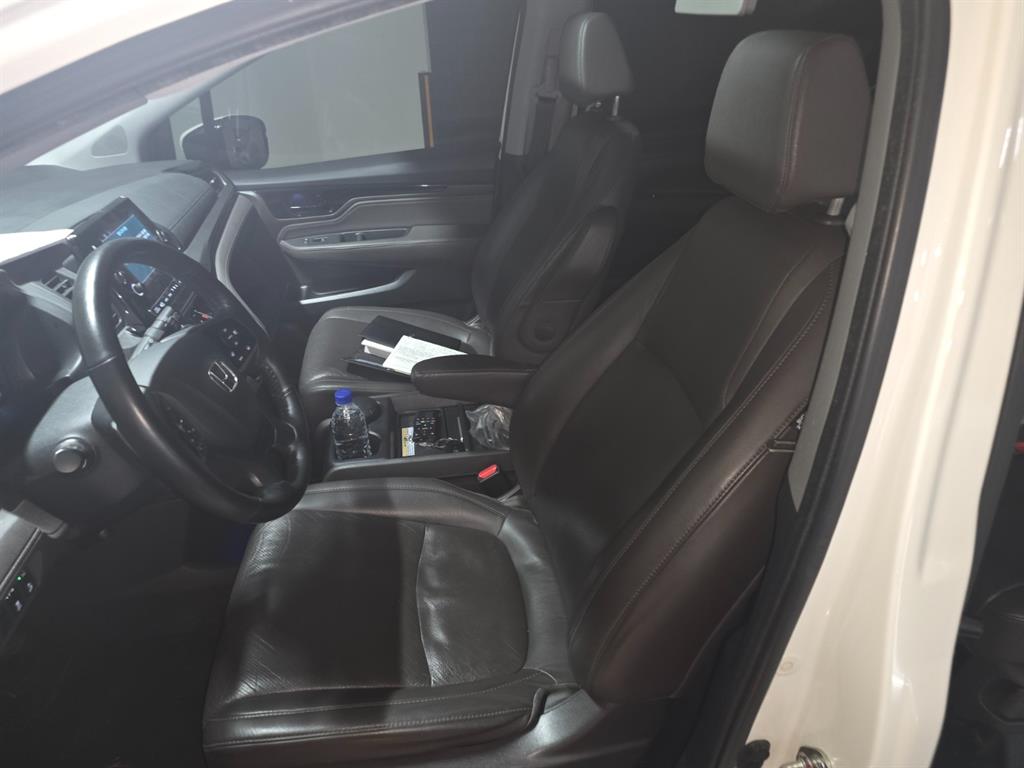 Honda Odyssey - Vista 5