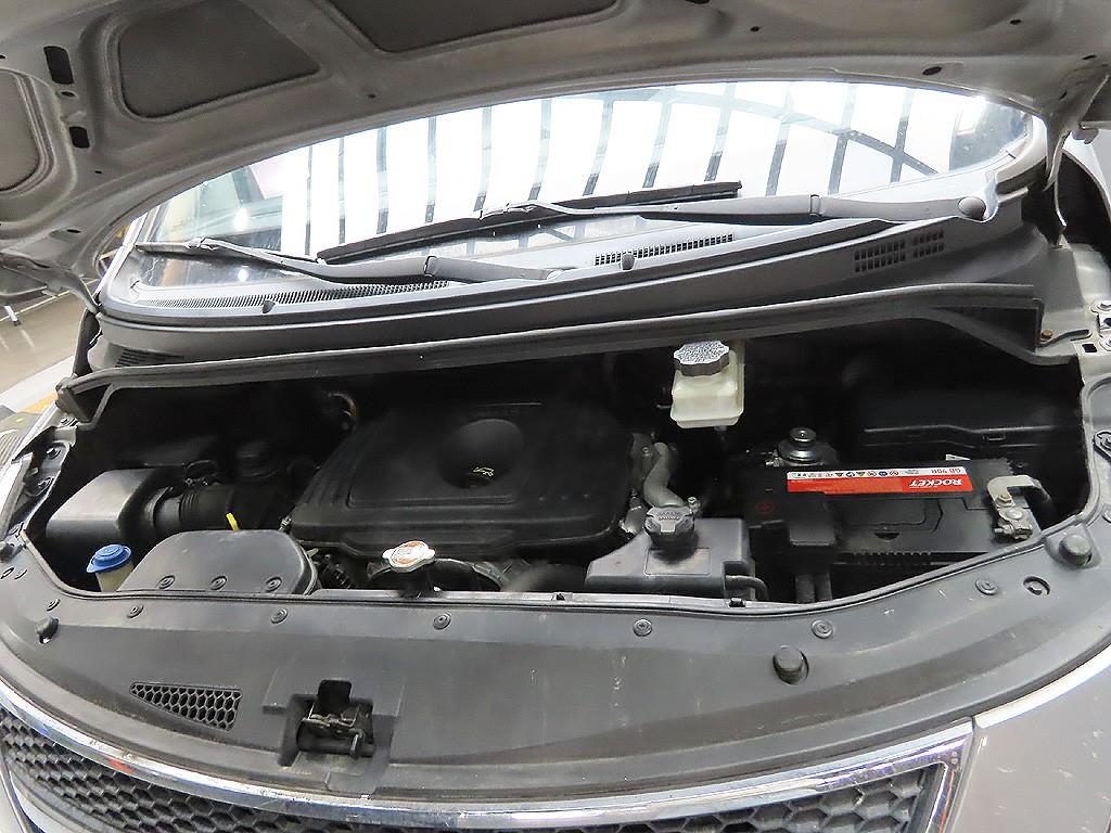 HYUNDAI Starex 2012 Gris - Importación desde Corea - HF Imports Iquique - Foto 7