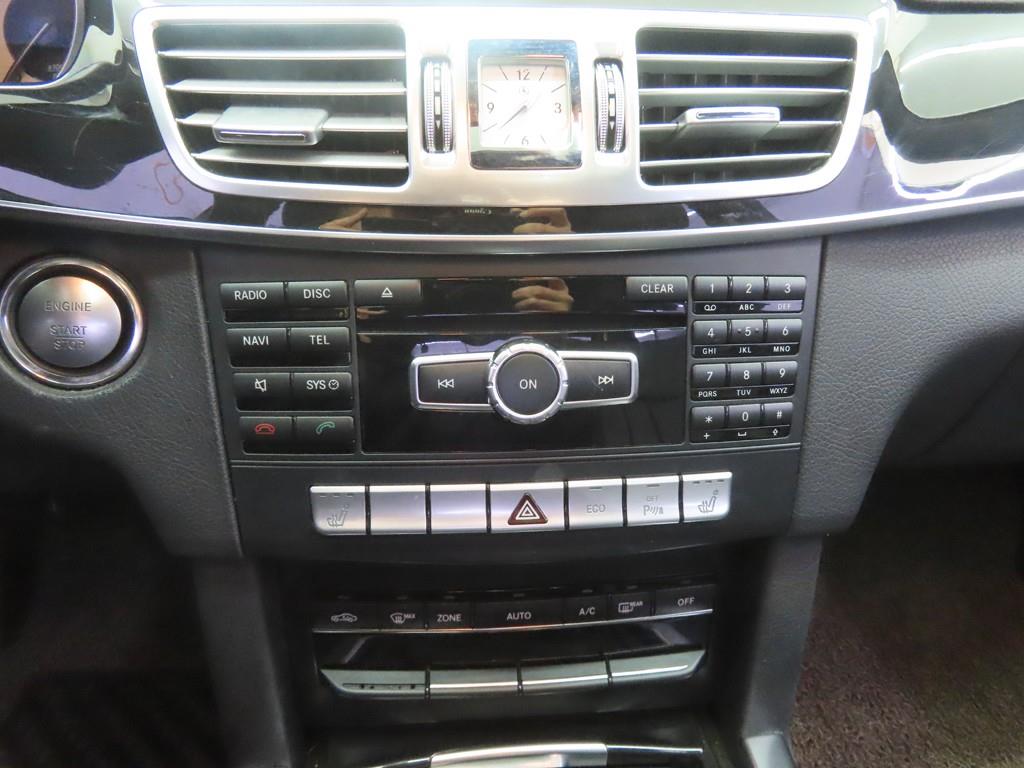 Mercedes Benz E class - Vista 12