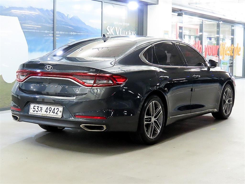 HYUNDAI Grandeur - Vista 4