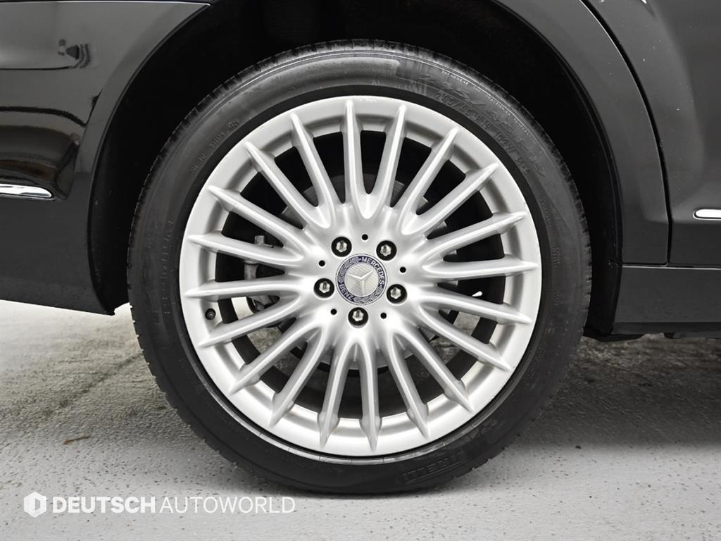 Mercedes Benz S Class - Vista 5