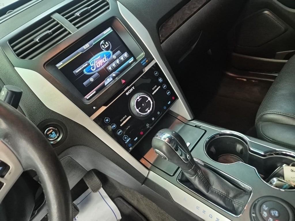 Ford Explorer - Vista 10