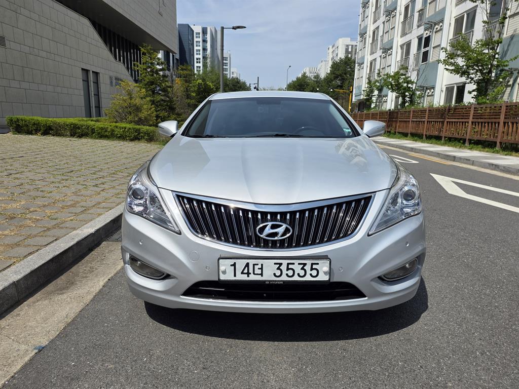 HYUNDAI Grandeur 2015 Gris - Importación desde Corea - HF Imports Iquique - Foto 1