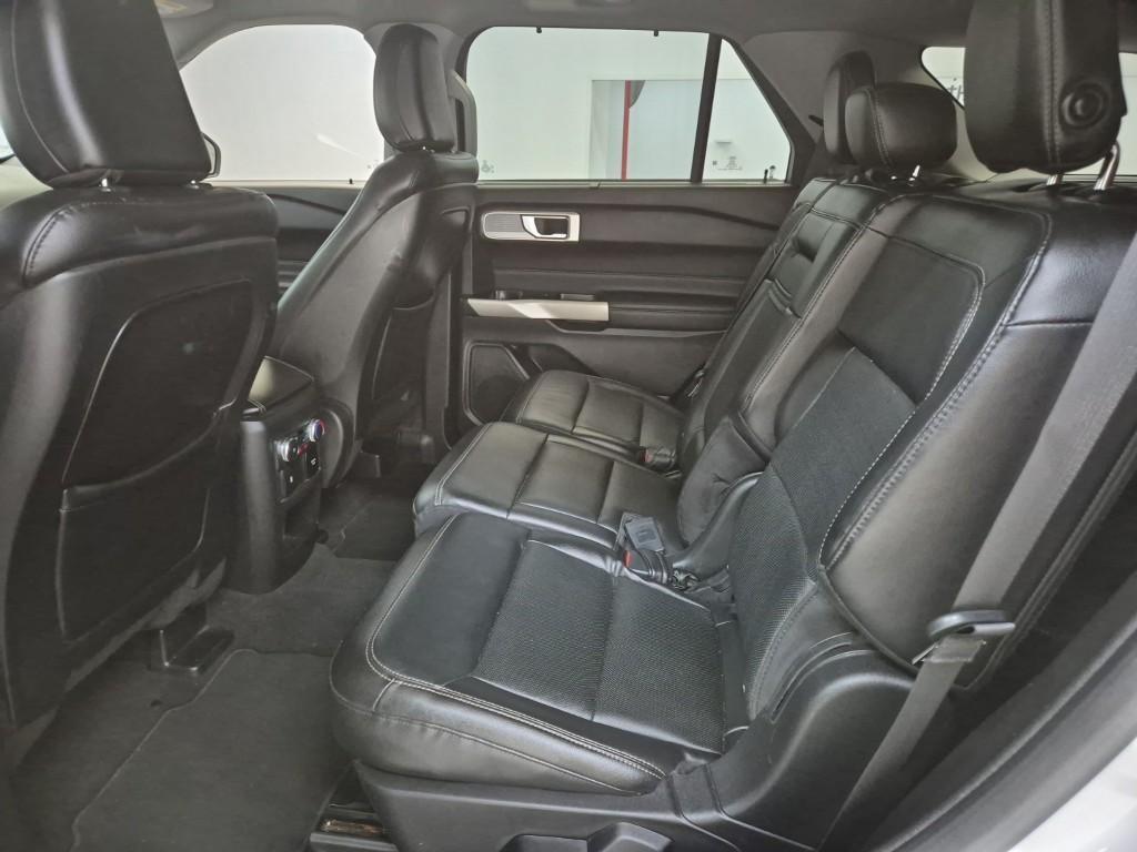 Ford Explorer - Vista 12