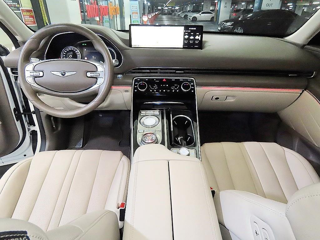 Genesis GV80 - Vista 10