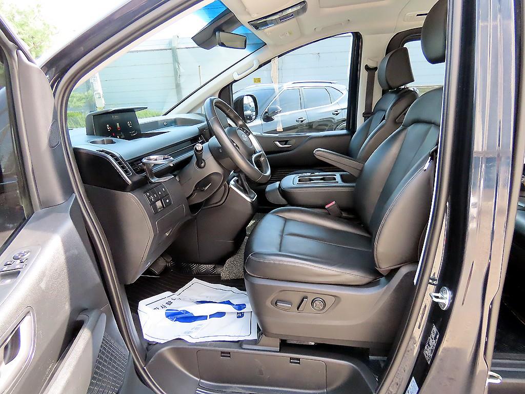 HYUNDAI Staria - Vista 5