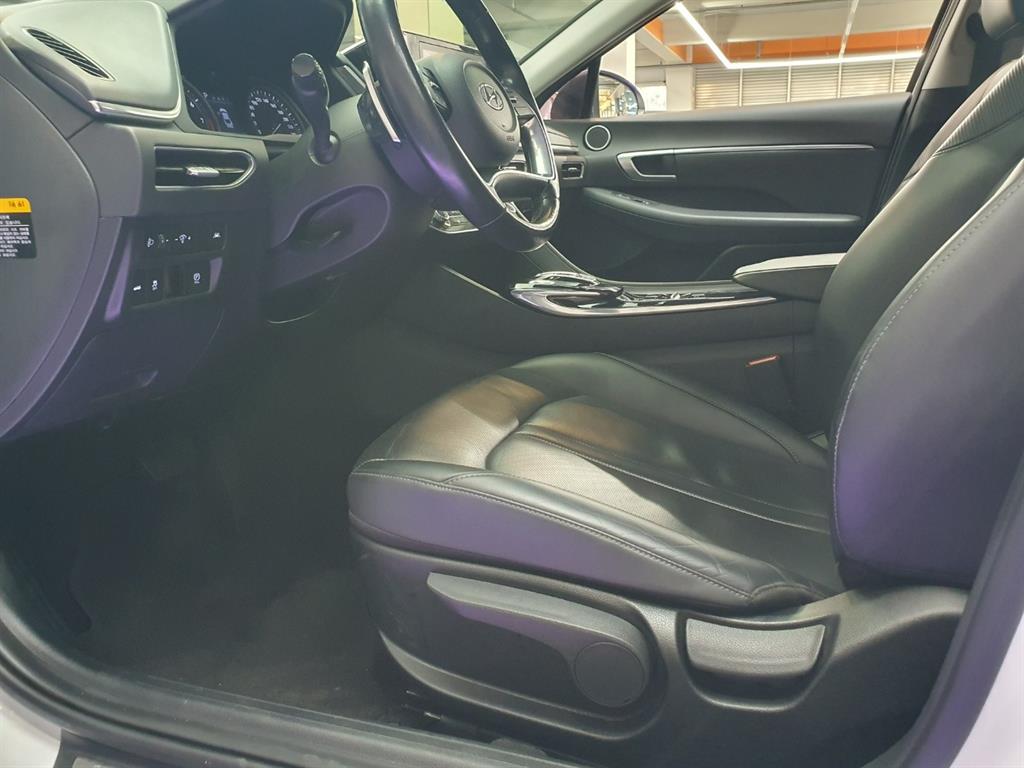 HYUNDAI Sonata - Vista 6