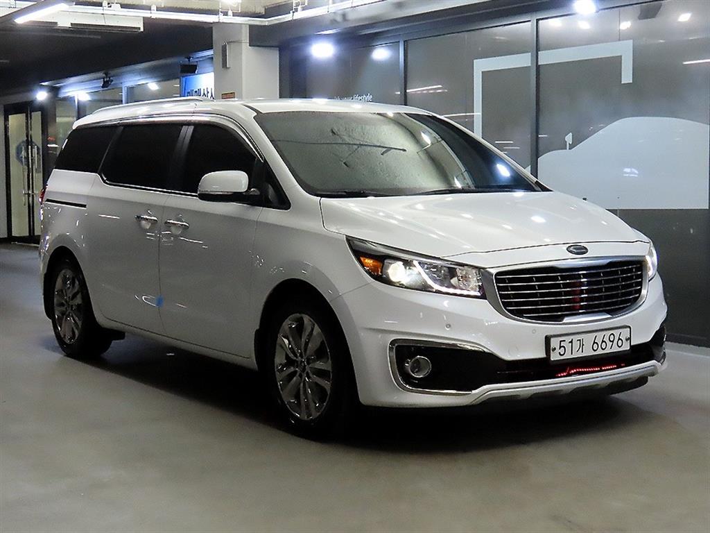 KIA Carnival 2015 - Importación desde Corea - HF Imports Iquique - Foto 1