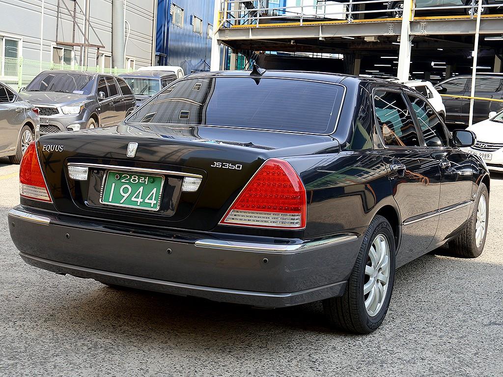HYUNDAI Equus - Vista 7