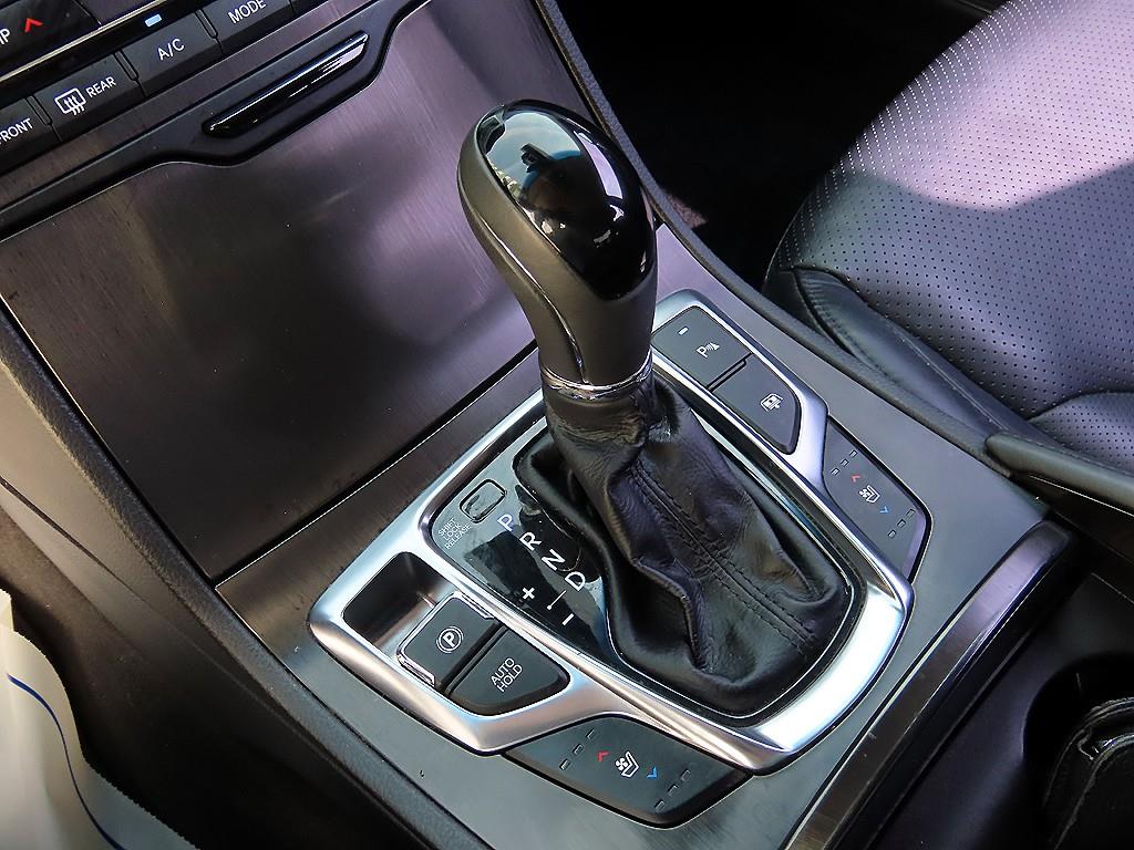 HYUNDAI Grandeur - Vista 10