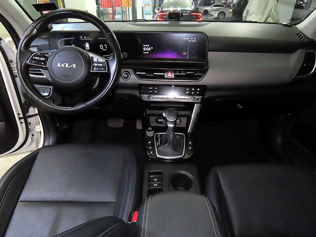 KIA Seltos - Vista 9