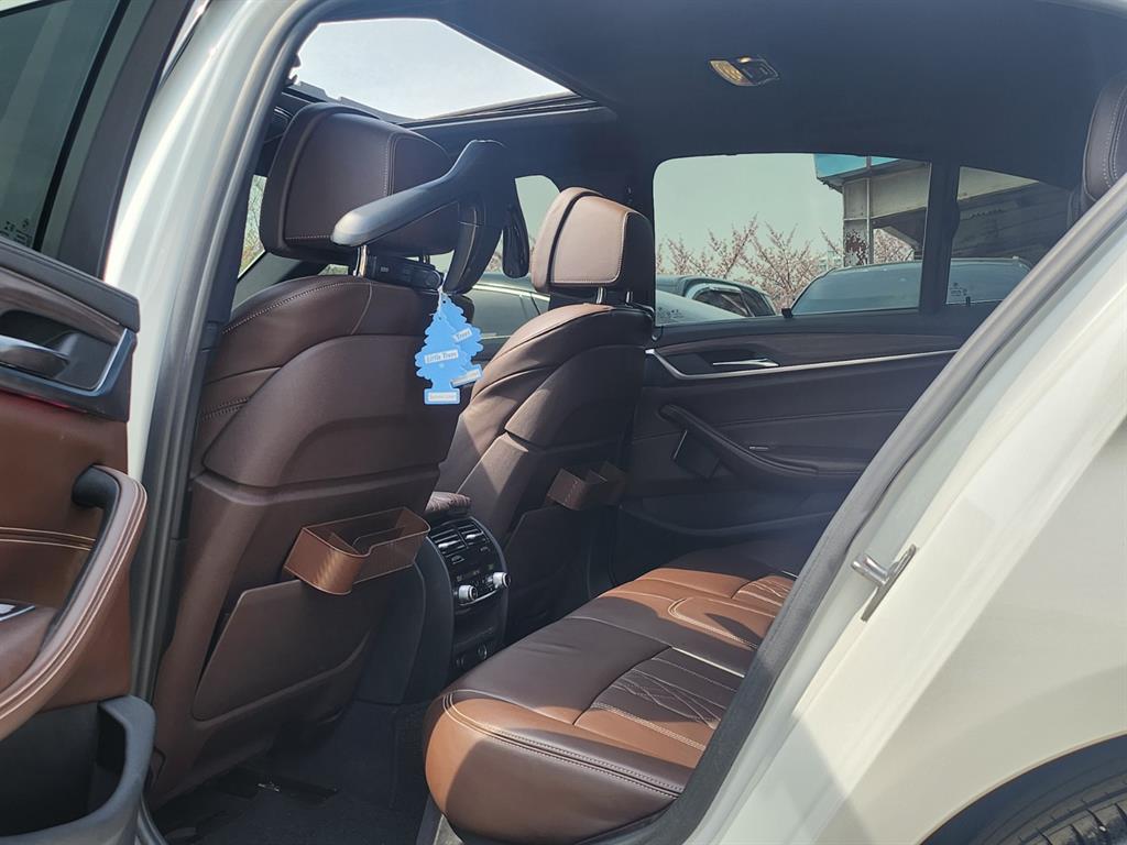 BMW 5 Series - Vista 8