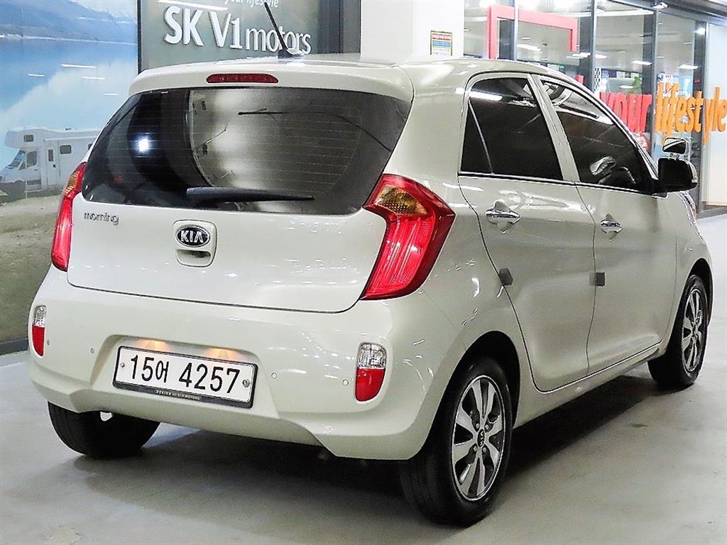 KIA Morning - Vista 4